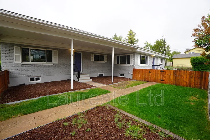 Building Photo - 2258 W Maplewood Ave