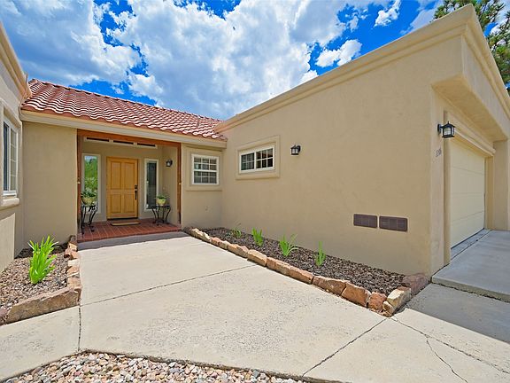 2nd image of 2205 Brillante St