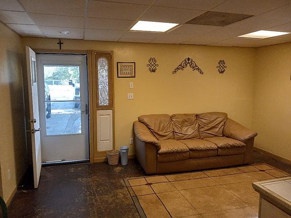 Living Room. Furnished