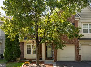 402 Quinton Oaks Cir, Stephens City, VA 22655