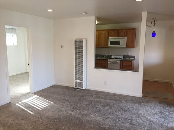 4th image of 616 Morse Ave APT 31