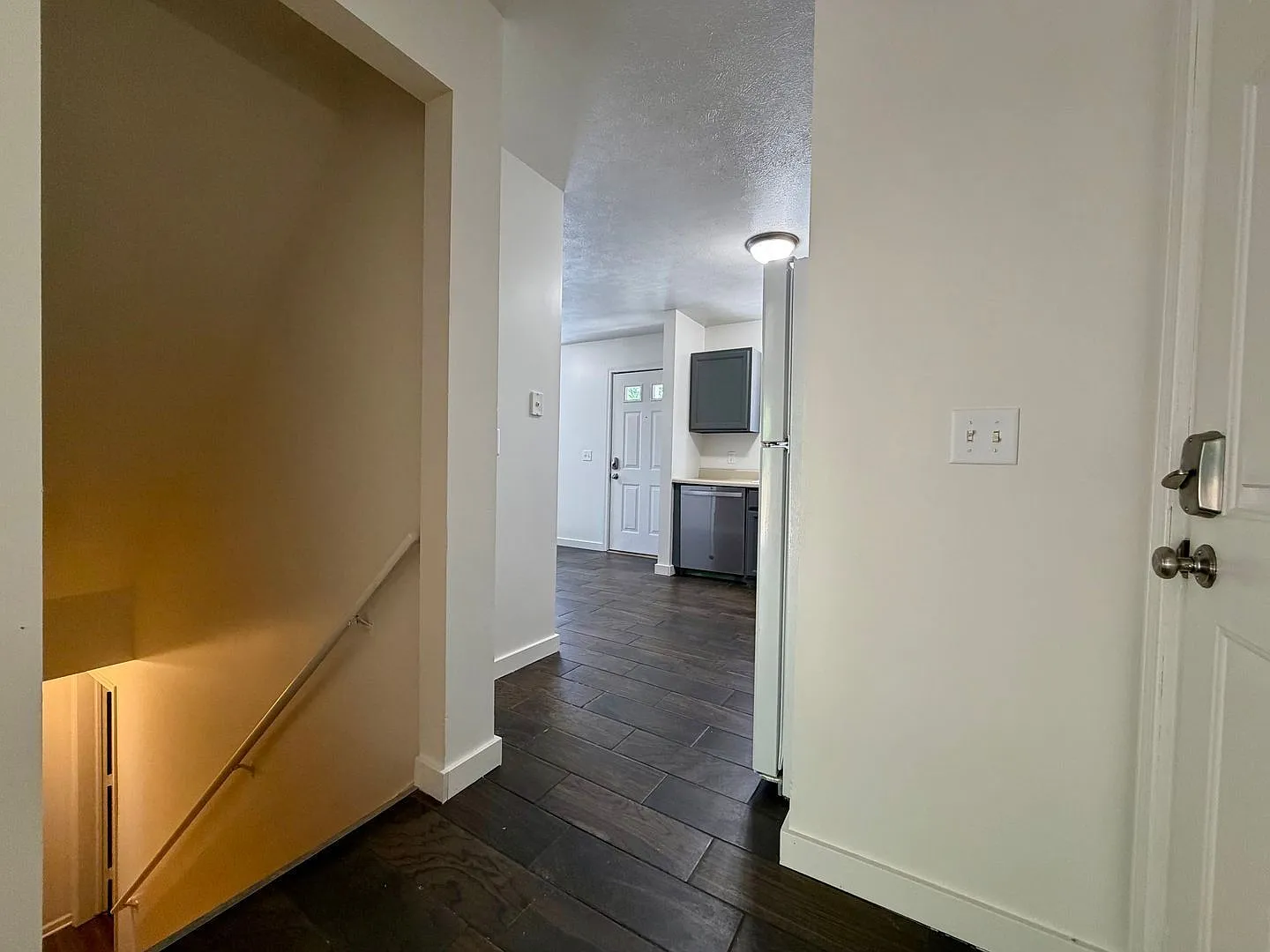 4 bed, 2.5 bath, $2,295 — Photo 3