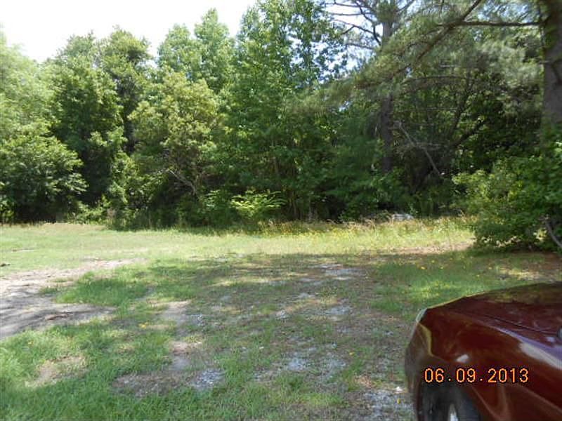 2nd image of 8529 Caratoke Hwy