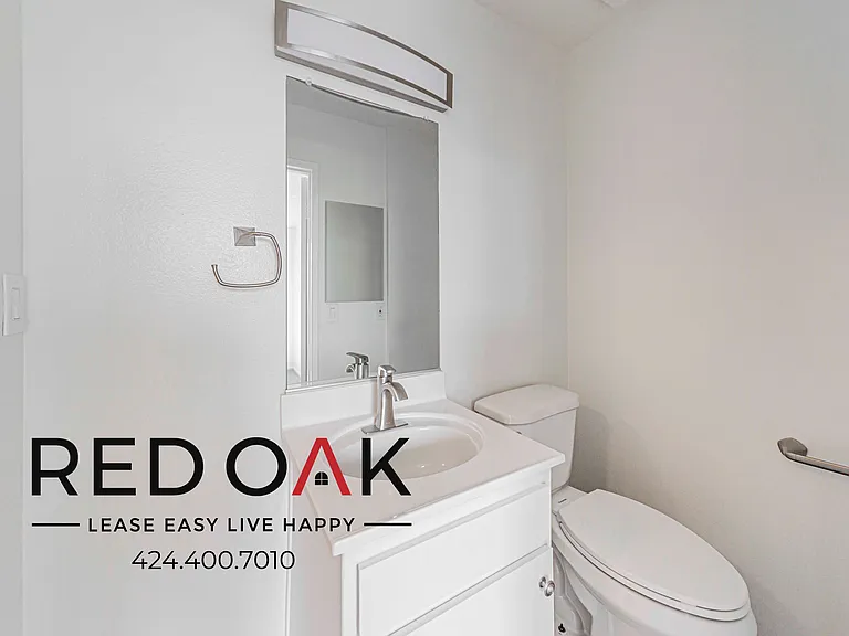 8309 Cedros Ave #308 — Photo 16