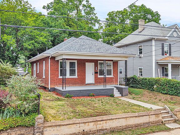 3rd image of 1122 Dale Ave SE