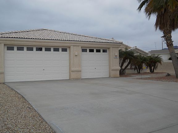 2nd image of 3781 Chemehuevi Blvd