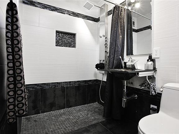 5th image of 2650 Cropsey Ave #4C