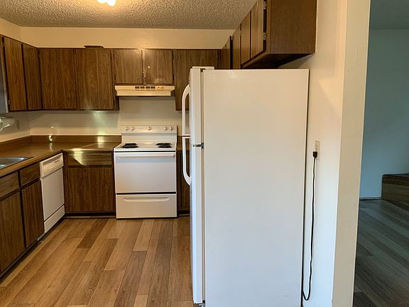 3rd image of 2101 S Garfield St APT 5