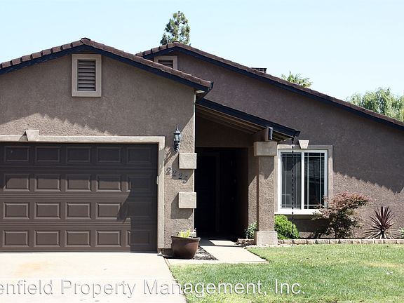 2nd image of 2225 Newbury Cir
