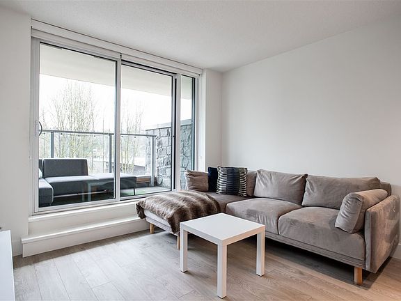 3rd image of 680 Seylynn Cres #316