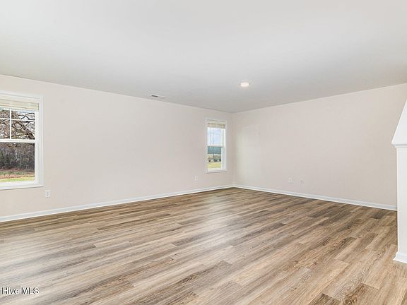 4th image of 70 Ham Farm Drive