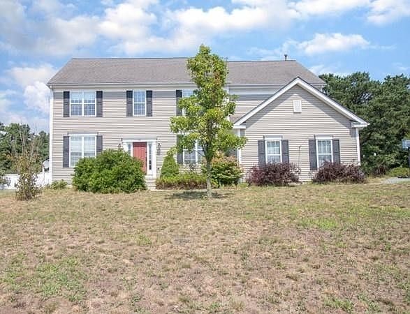 1st image of 15 Moraski Ln