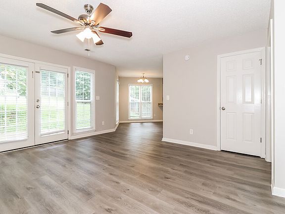 4th image of 739 Glenspring Dr