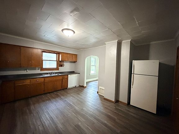 5th image of 1227 4th St