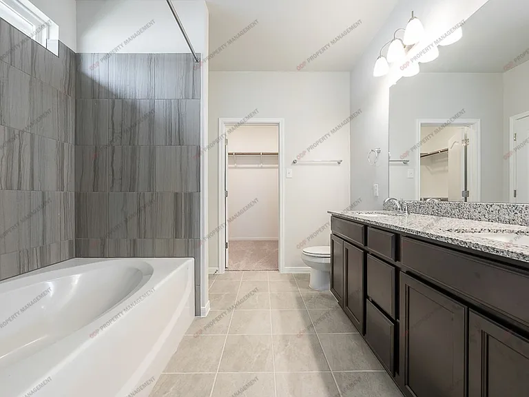 711 Friars Landing Dr — Photo 21