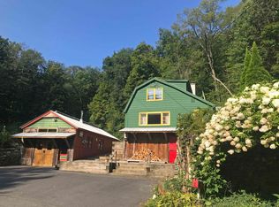 4 Park St, Rockingham, VT 05101