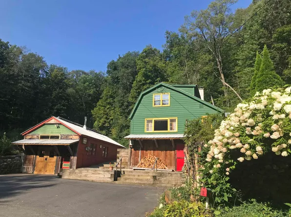 4 Park Street, Rockingham, VT 05101