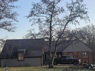 1545 Camelot Dr, Henderson, KY 42420