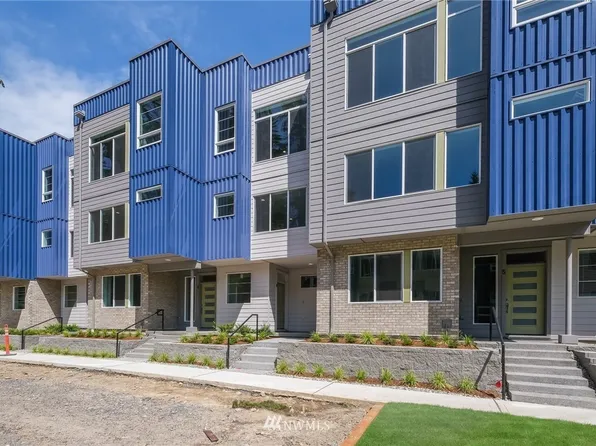 7629 NE 122nd Ct Unit 2, Kirkland, WA 98034