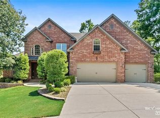 1300 NE Bluff Springs Ave, Bentonville, AR 72712