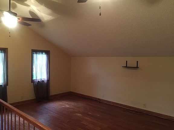 3rd image of 10245 N Saint Joseph Ave