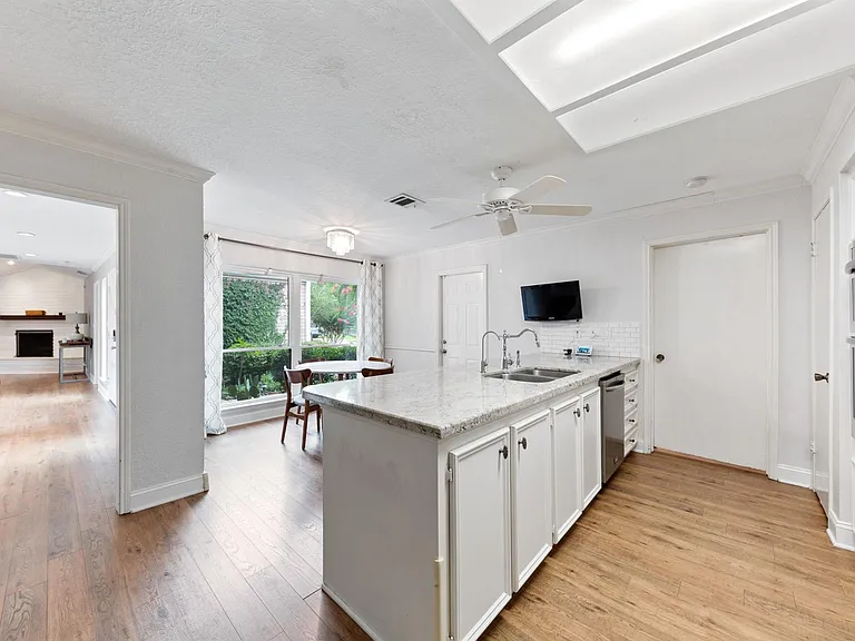 12210 Ravenmoor Dr — Photo 15