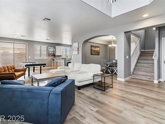 3rd image of 3909 Bella Contada Ln