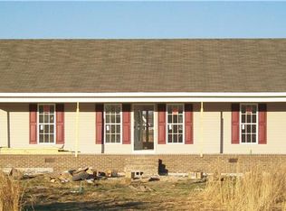 16 Pebble Creek Dr, Fayetteville, TN 37334