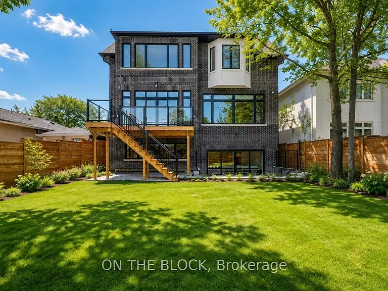 408 Connaught Ave — Photo 32