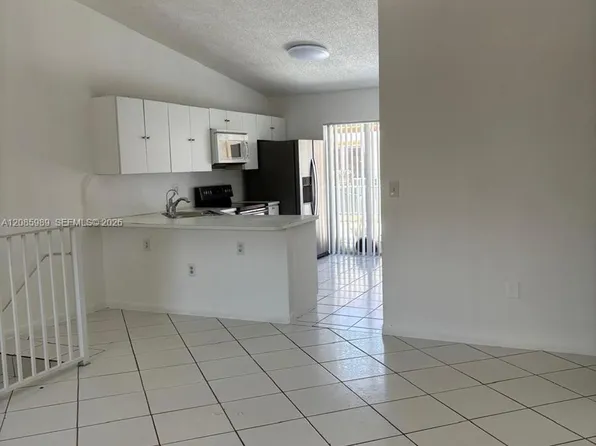 7778 W 34th Ln #20201, Hialeah, FL 33018