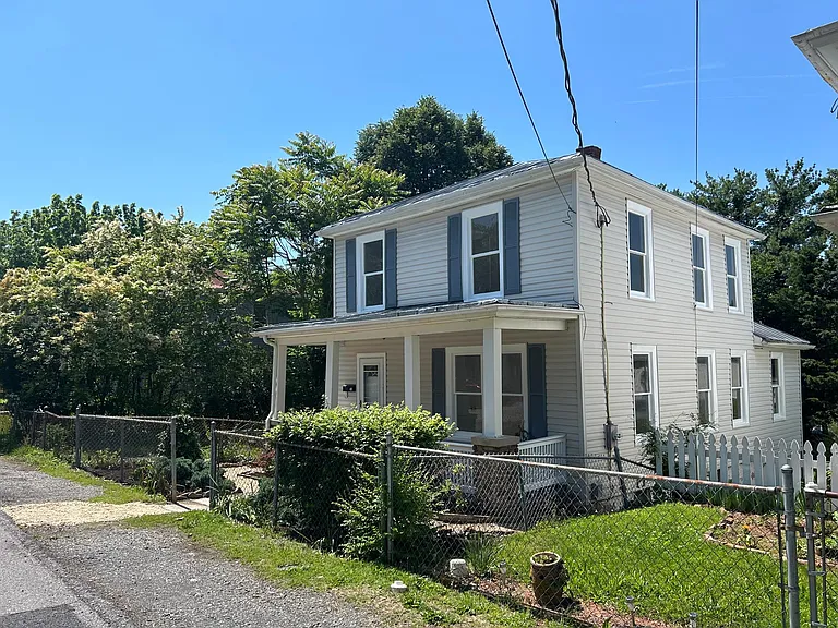 14 Purviance St — Photo 3
