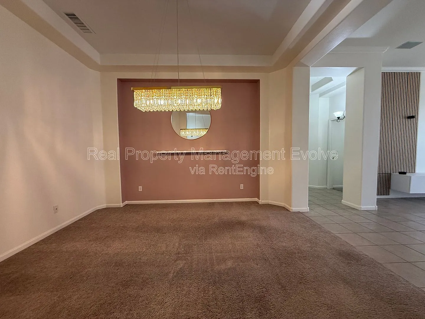 4 bed, 3.0 bath, 2430 sqft, $2,900 — Photo 4