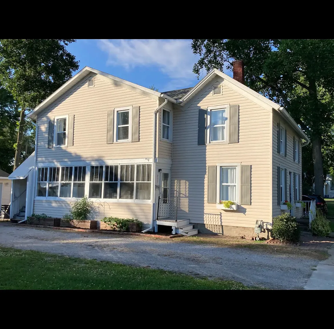 227 Ohio St — Photo 1