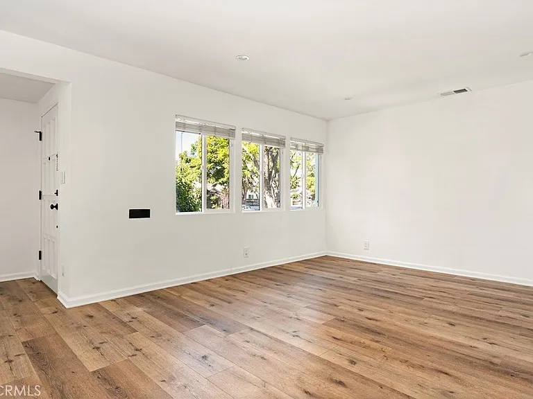 5840 Allott Ave — Photo 2