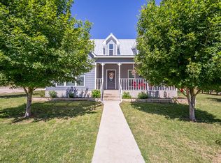 365 Mackenzie Rd, Harper, TX 78631