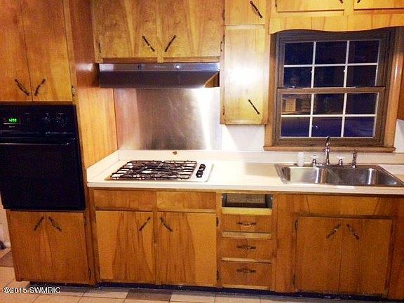 3rd image of 506 N Emily St