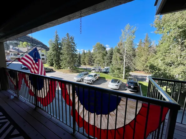 38596 Highway 6 APT B-202, Avon, CO 81620