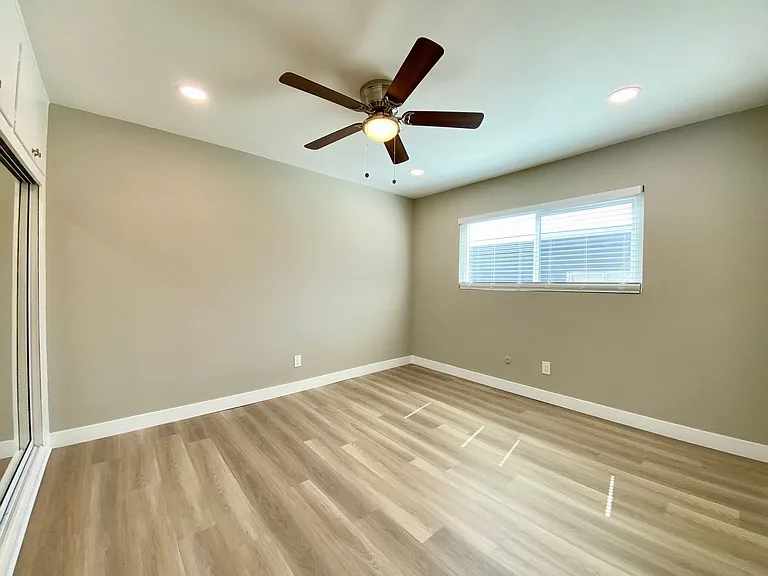 455 W Dryden St — Photo 9