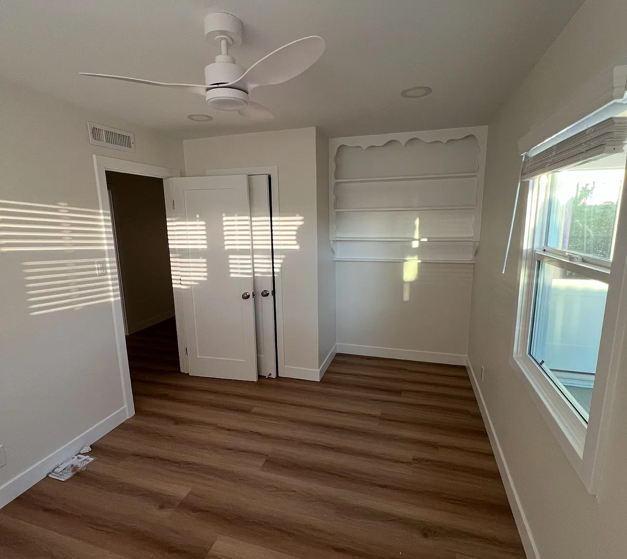3 bed, $1,400 — Photo 2