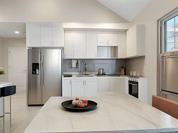 330 Underhill Ave, Bronx, NY 10473