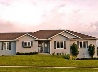 2304 SE Clover Ridge Ct, Ankeny, IA 50021