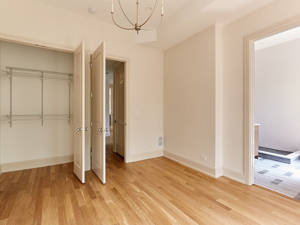 Photo is of another unit - very similar finishes