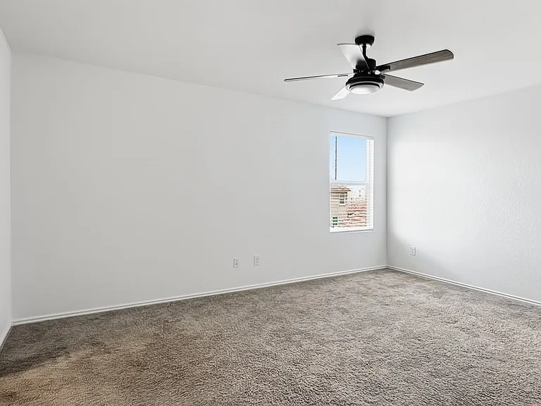 2436 Hunter Peak — Photo 18