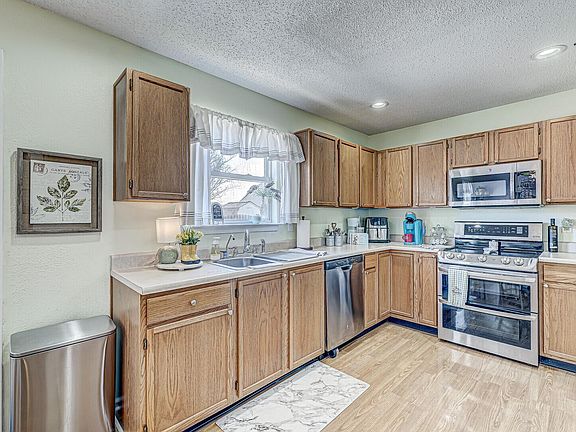 3rd image of 2045 Fullwood Dr