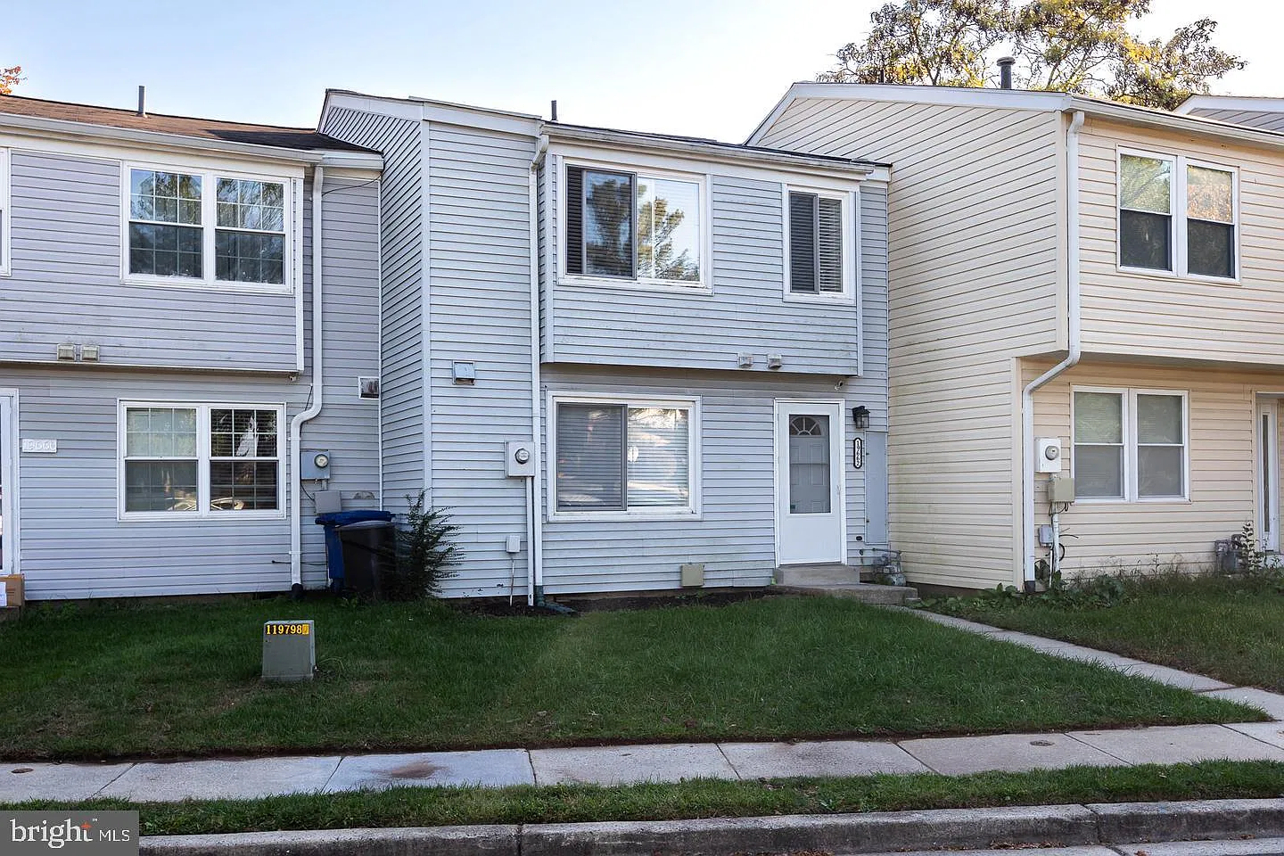 3 bed, 2.5 bath, 1413 sqft, $2,500 — Photo 1