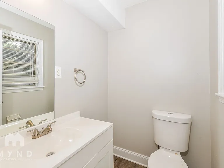 2154 Ashland Dr — Photo 12