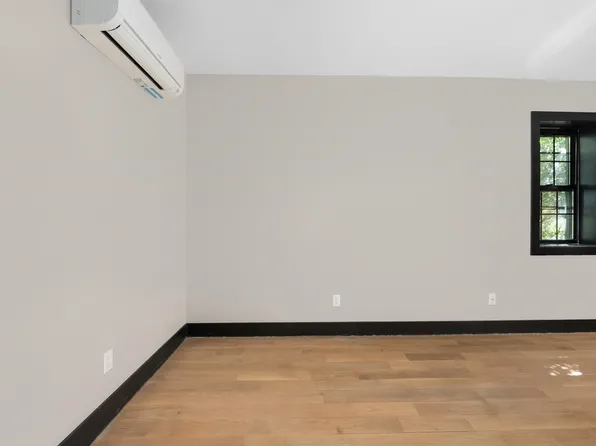 208 15th Street image 35 of 46