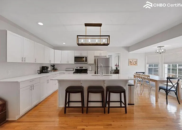 1710 Folly Rd — Photo 16