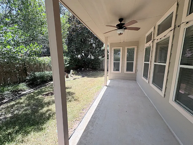 18703 River Meadows Rd — Photo 25