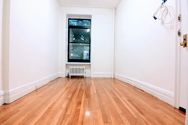 Rented by Voro, LLC | media 11